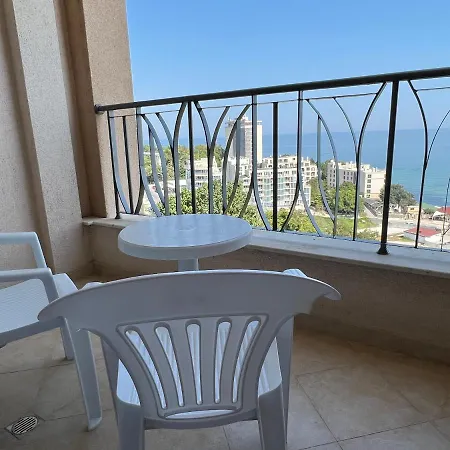 Apartment на морето плаж кабакум, варна, двустаен с паркомясто On The Sea Kabakum Varna, One-bedroom With Parking Lot *